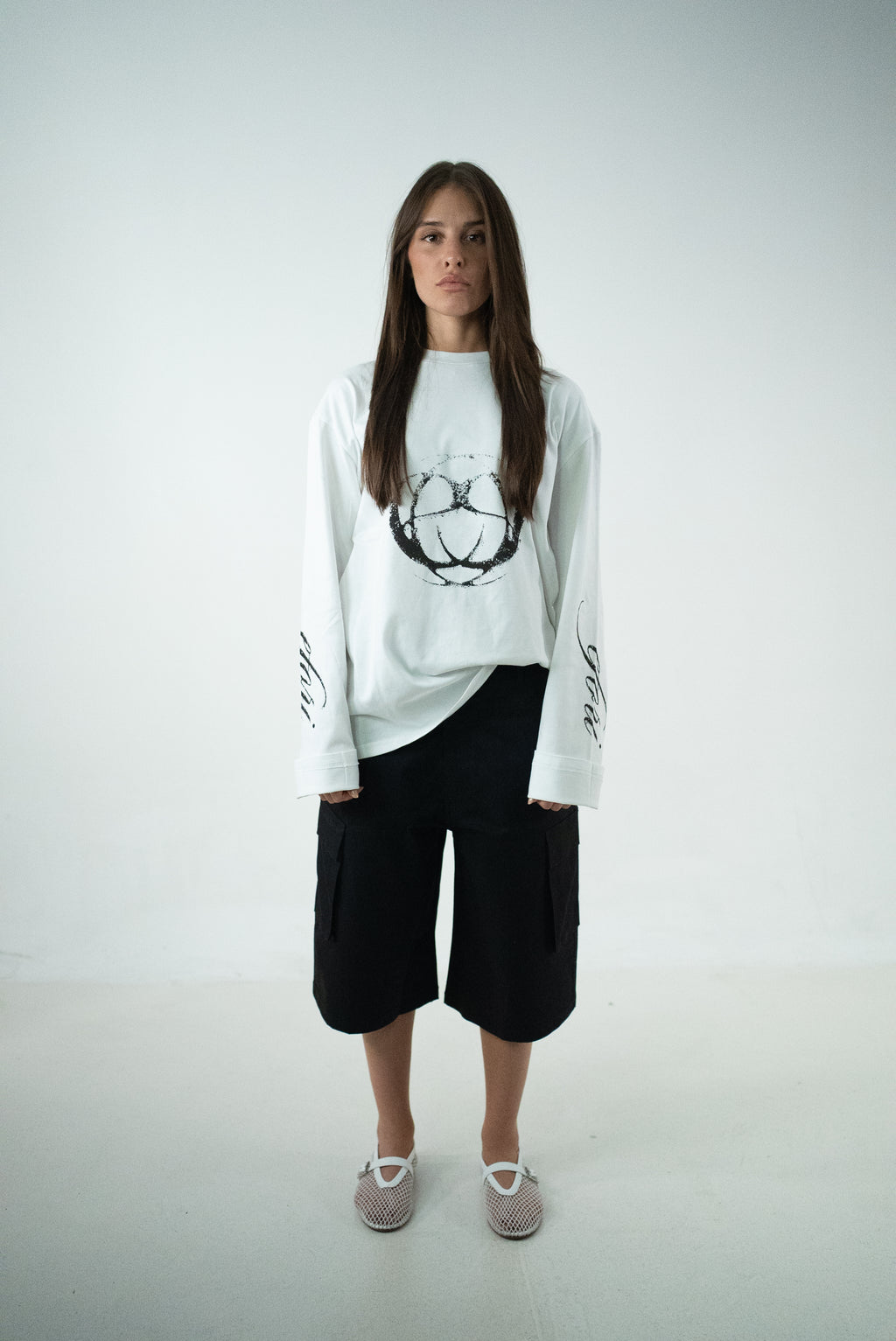 T-SHIRT OVERSIZE A MANICHE LUNGHE BIANCA