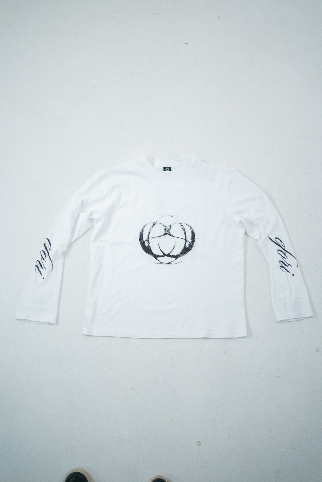 T-SHIRT OVERSIZE A MANICHE LUNGHE BIANCA